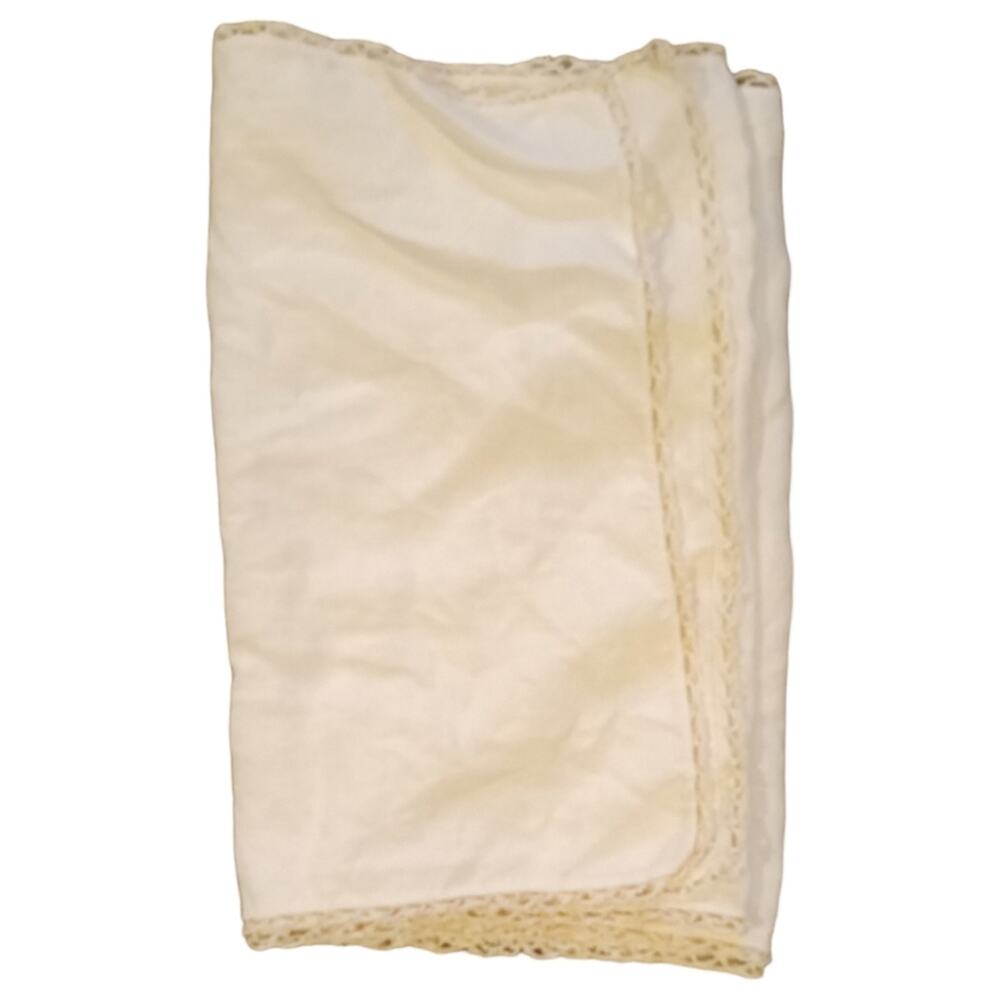 Cream embroidered table runner with‎ crochet trim